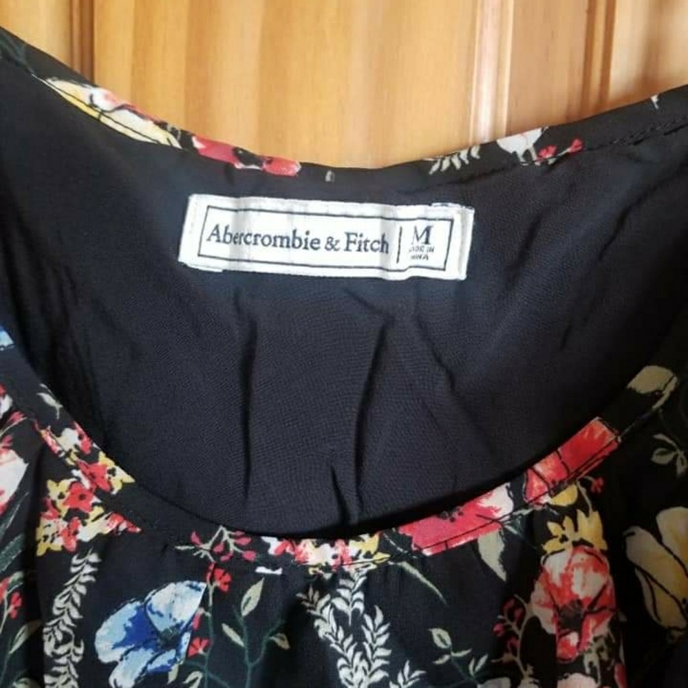 Dress - Picture 3 of 4